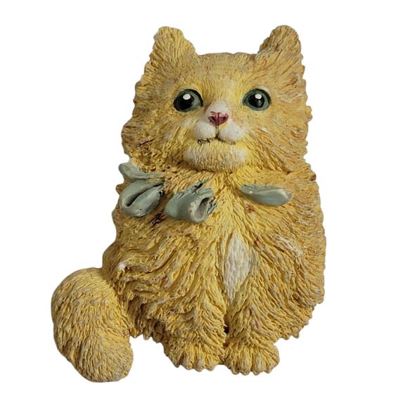 Cat Magnet Orange Blue Bow 3D Kitty Kitten Refrigerator Resin Collectible‎ Gift - Picture 1 of 4